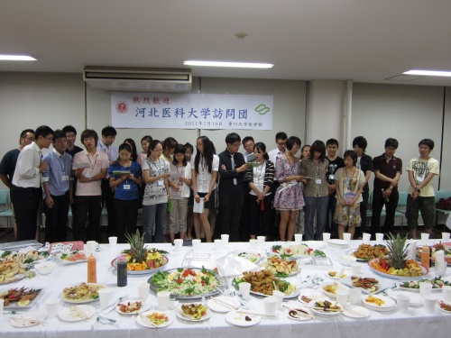 学生交流の場となった懇親会
