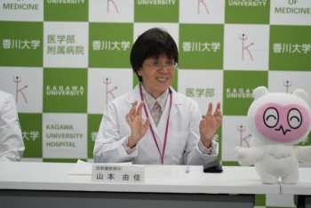 質疑応答する山本准教授