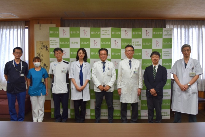 病院長・受賞者集合写真